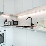 Light & Airy Comfort - Garage & Balcony