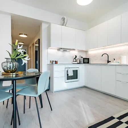 Apartmán Light & Airy Comfort - Garage & Balcony